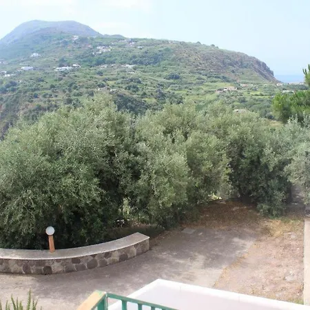 Villetta Annunziata, Indipendente E Panoramica Nell' Isola Di